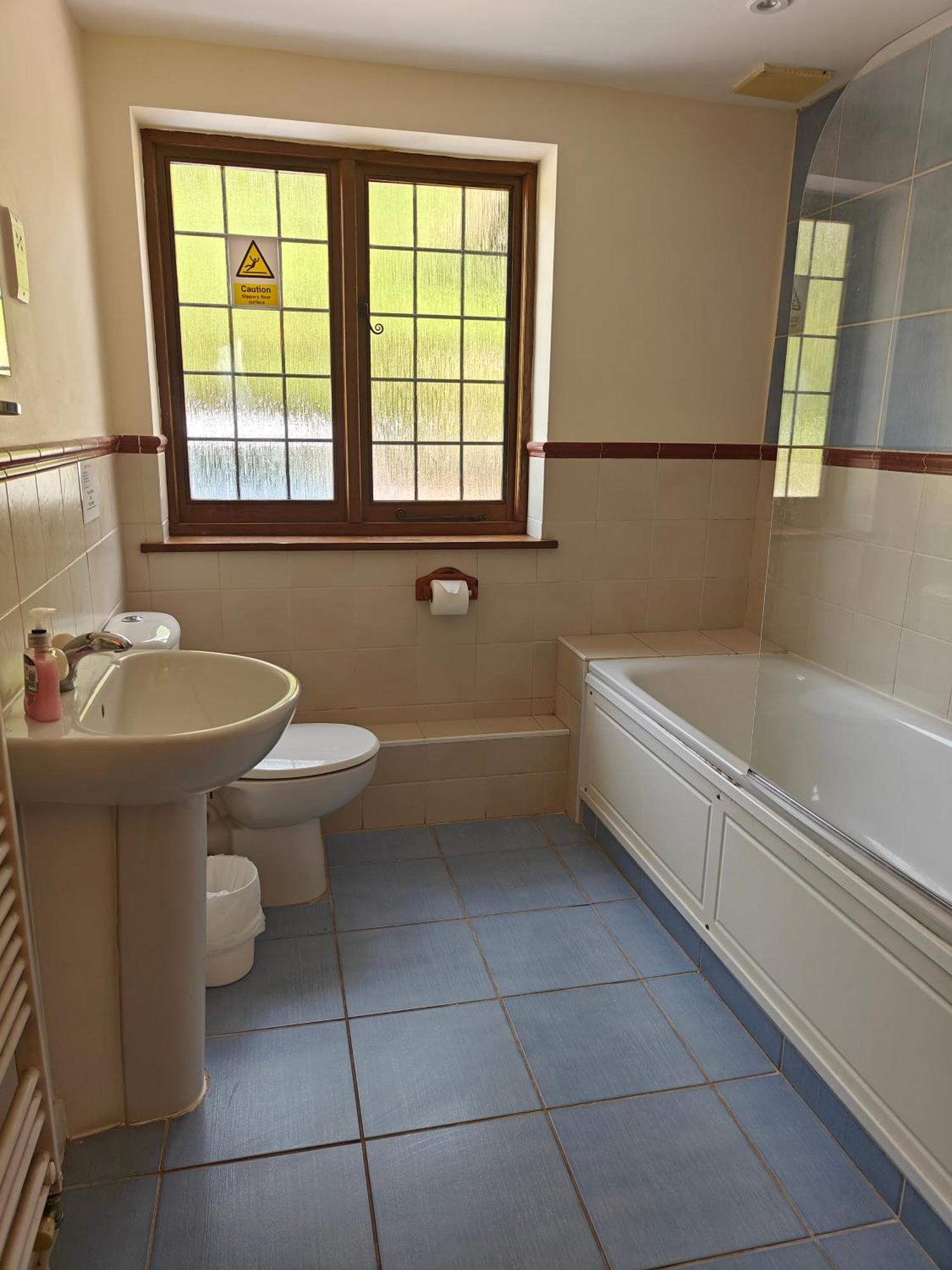 Hotel Little Foxes & Gatwick Airport Parking Crawley (West Sussex)