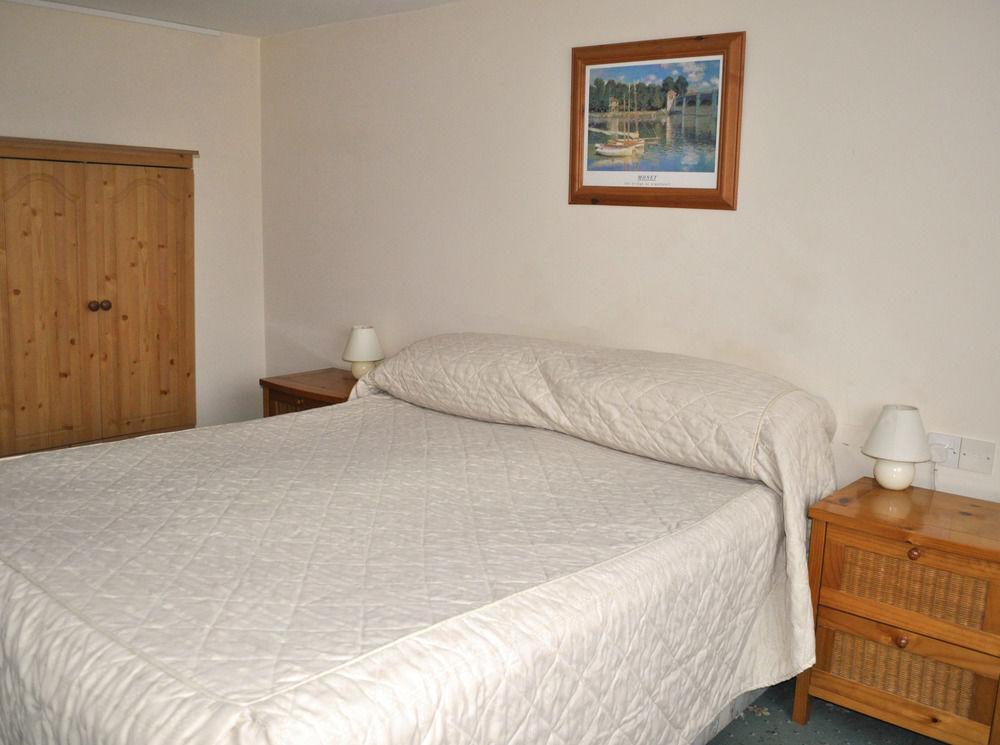 Little Foxes & Gatwick Airport Parking 3* Crawley (West Sussex)